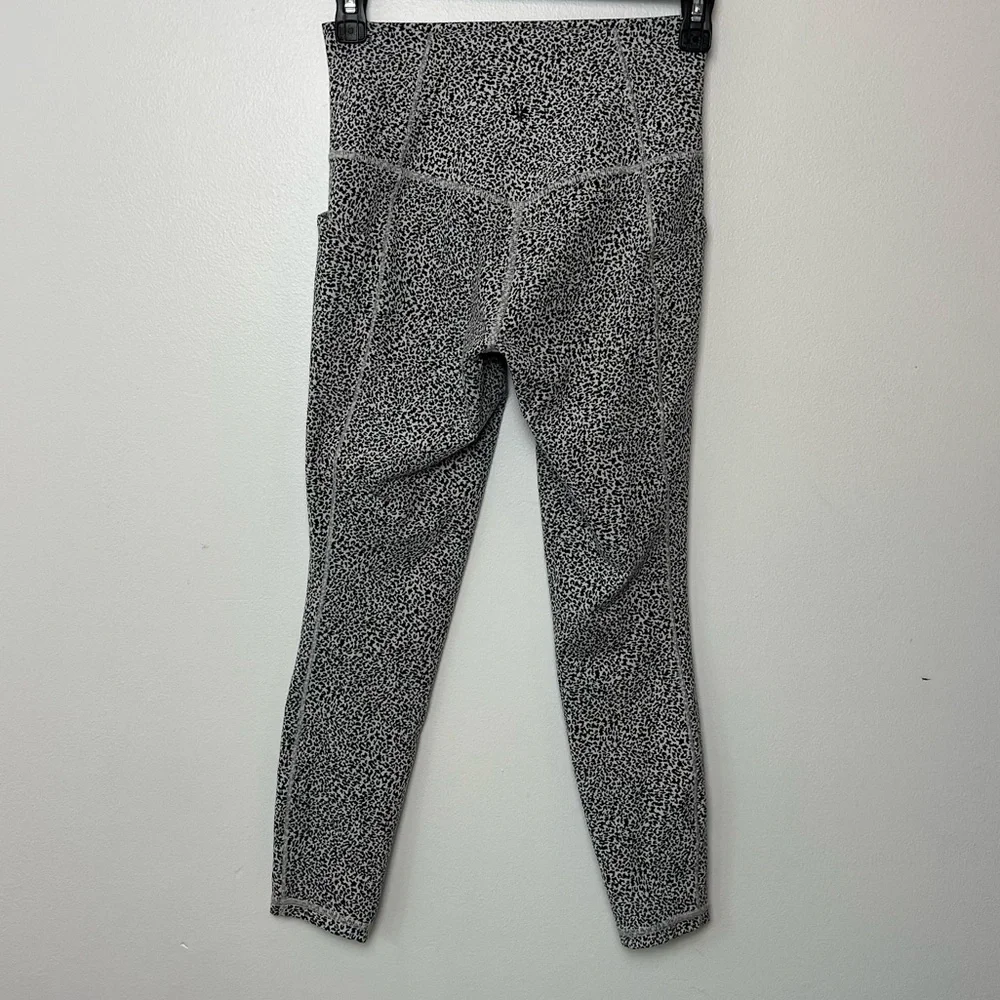 Athleta Woman's XS Black and White Animal Print Leggings - Picture 5 of 5